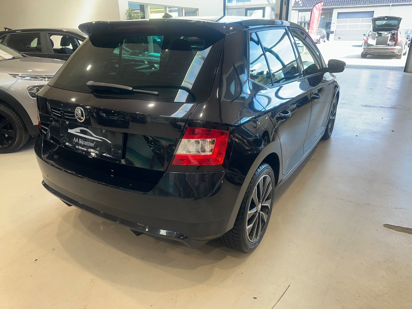 Sort Skoda Fabia fra 2017