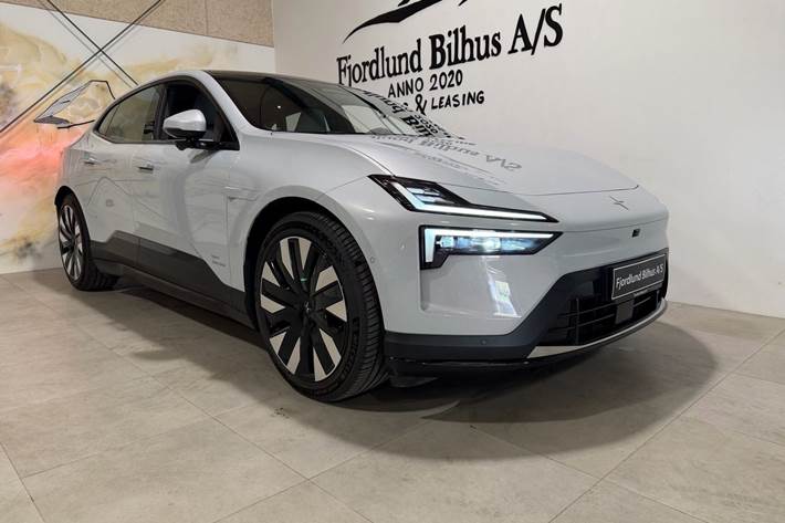 Hvid Polestar 4 fra 2025