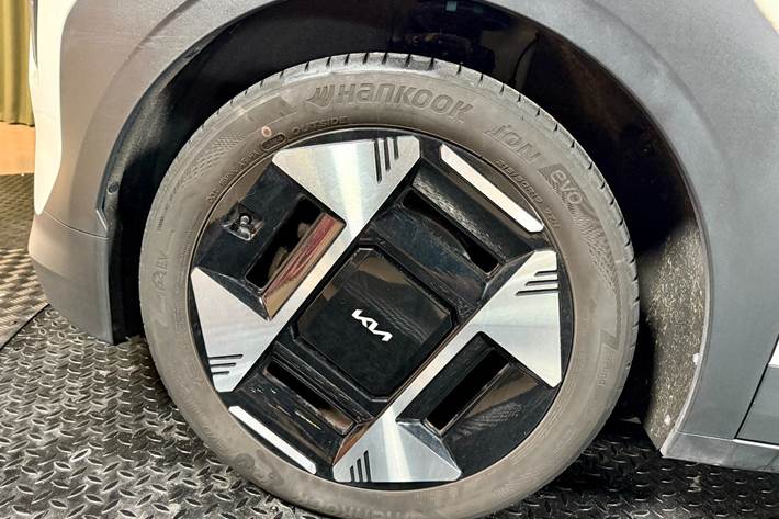 Hvid Kia EV3 fra 2025