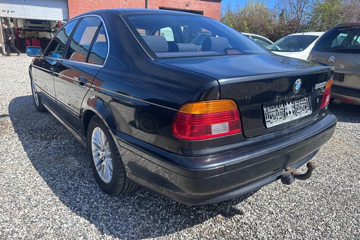 undefined BMW 520i fra 2002