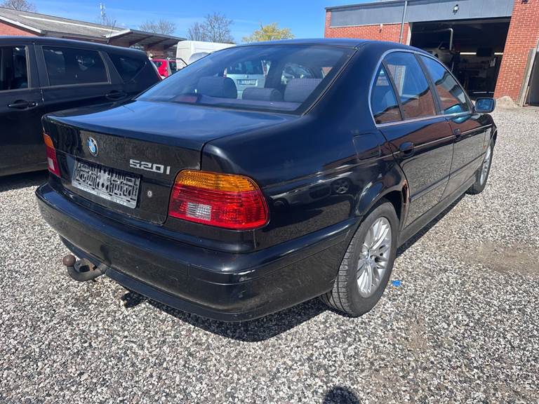 BMW 520i 2,2