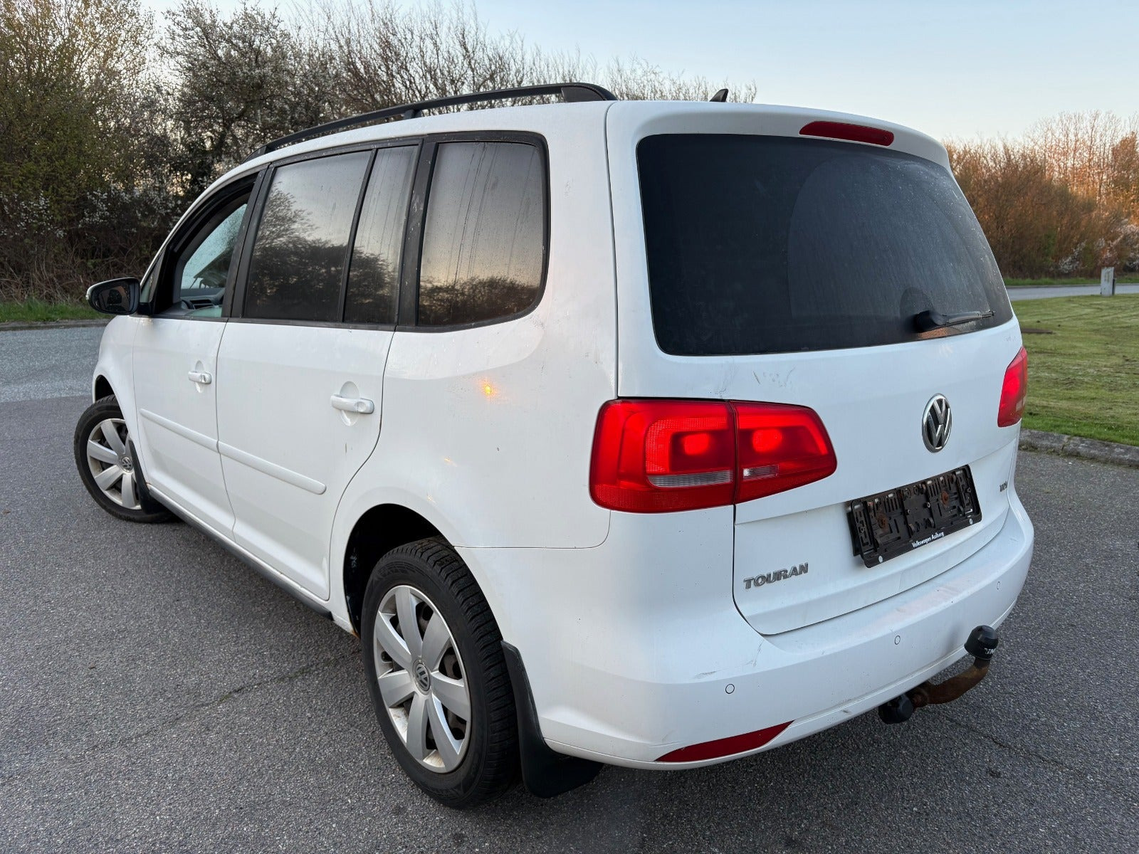Hvid VW Touran fra 2011