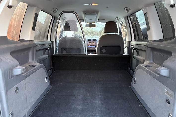 Hvid VW Touran fra 2011