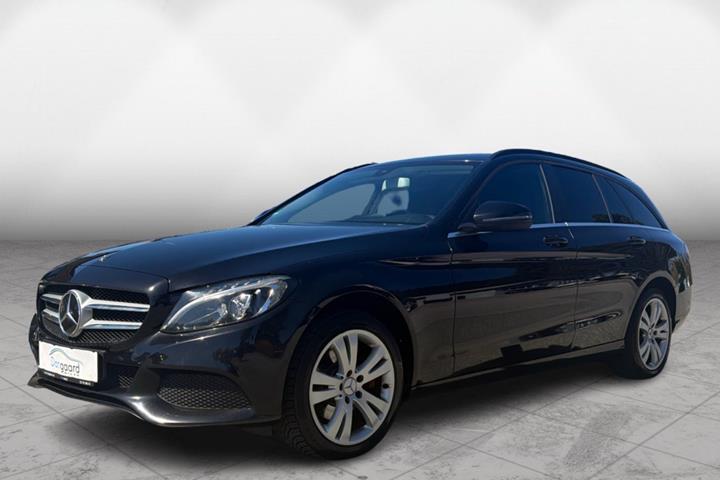 Sort Mercedes C220 d fra 2016 set udefra