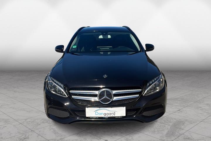 Sort Mercedes C220 d fra 2016
