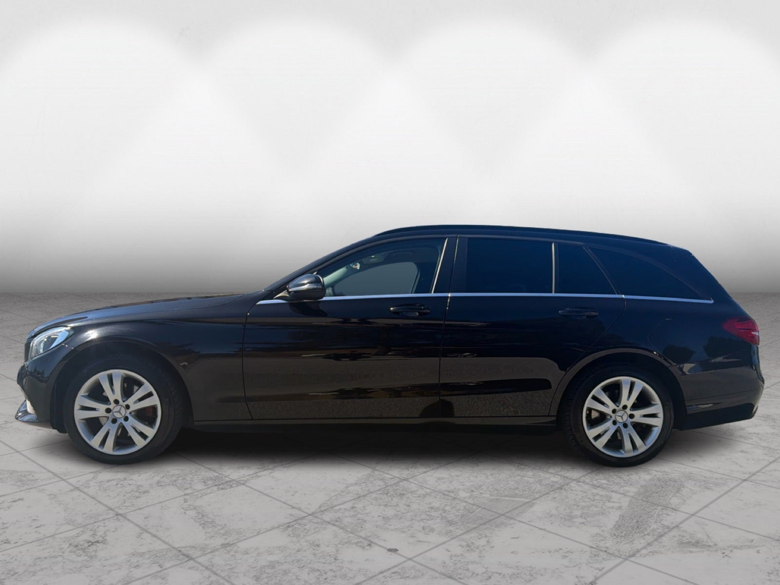 Sort Mercedes C220 d fra 2016