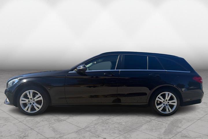Sort Mercedes C220 d fra 2016