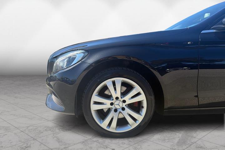 Sort Mercedes C220 d fra 2016