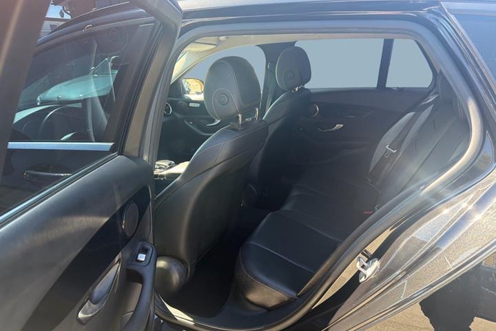 Sort Mercedes C220 d fra 2016