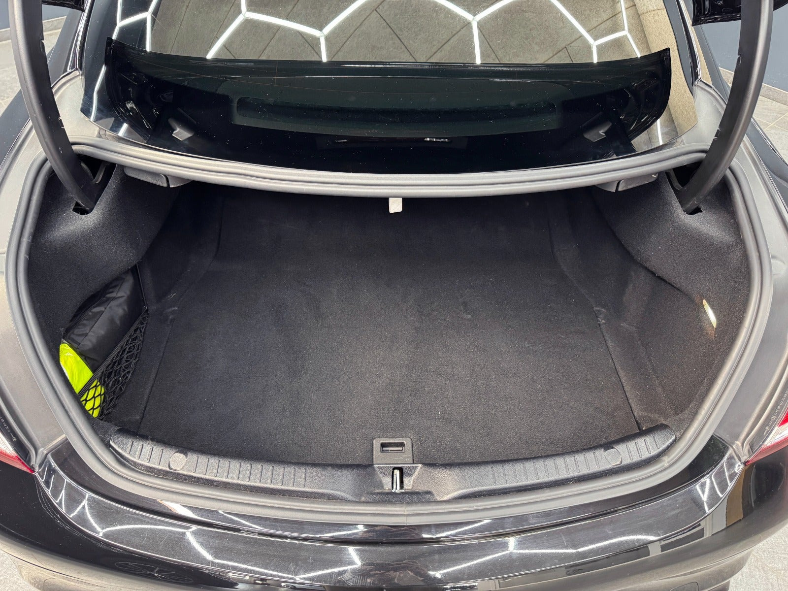 Sort Mercedes C43 fra 2020
