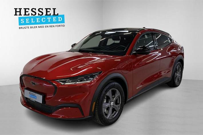 Rød Ford Mustang Mach-E fra 2023