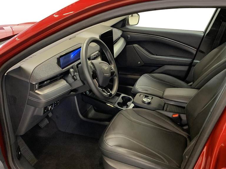 Ford Mustang Mach-E 70 Standard Range
