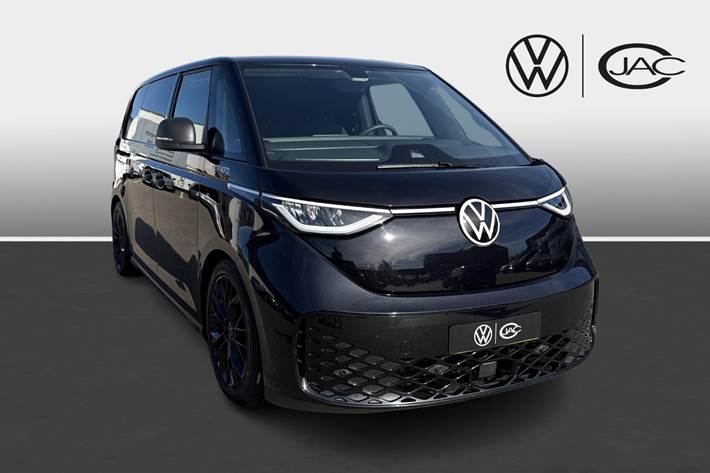Sort VW ID.Buzz fra 2024 set udefra