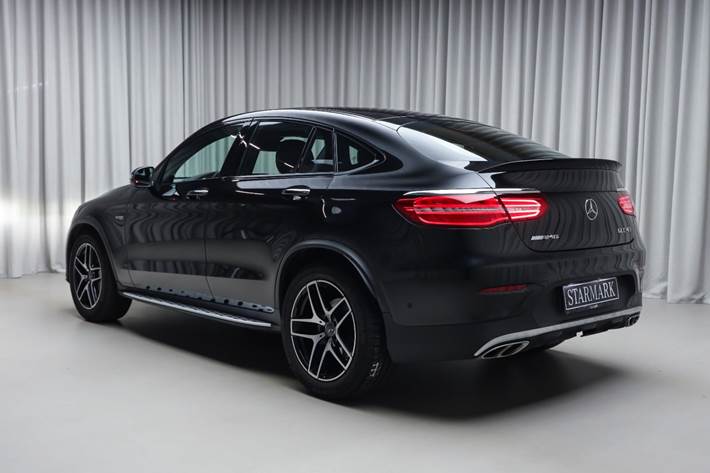 Sort Mercedes GLC43 fra 2019