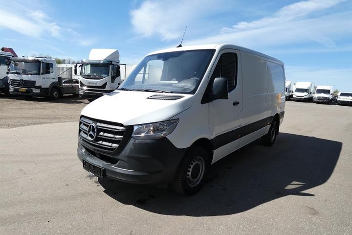 Hvid Mercedes Sprinter 317 fra 2023
