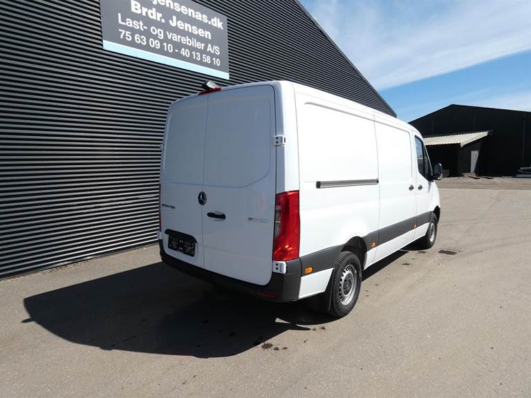 Mercedes Sprinter 317 2,0 CDi A2 Kassevogn aut. RWD