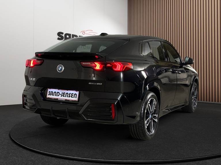 BMW iX2 eDrive20 M-Sport Premium Van