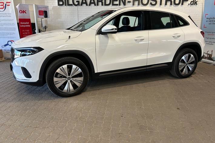 Hvid Mercedes EQA250+ fra 2024