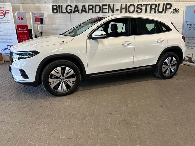 Mercedes EQA250+