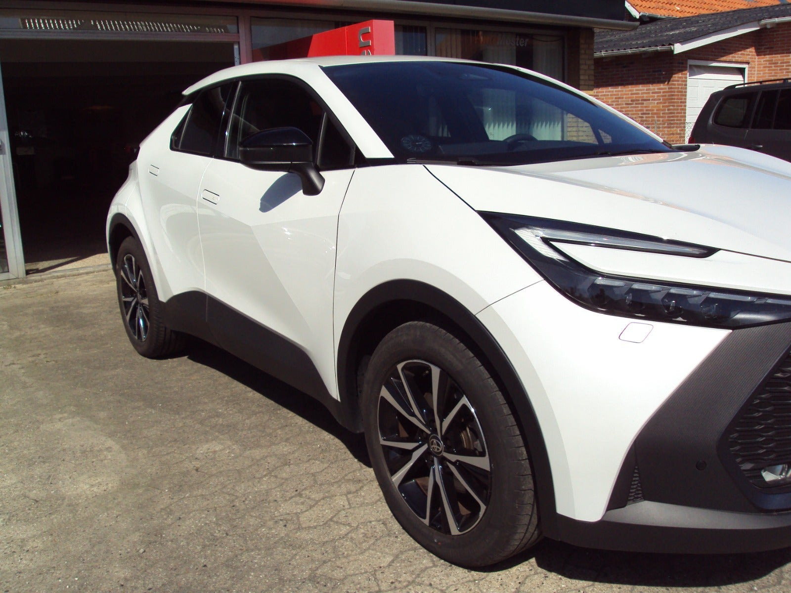 undefined Toyota C-HR fra 2024