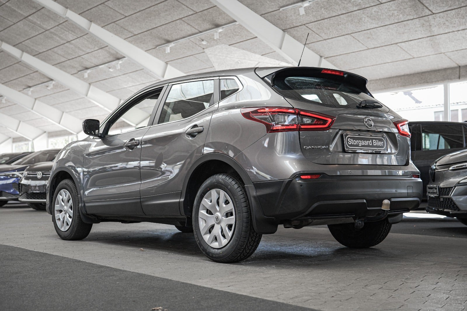 Grå Nissan Qashqai fra 2020