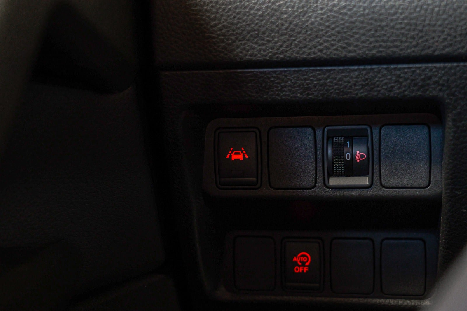 Grå Nissan Qashqai fra 2020