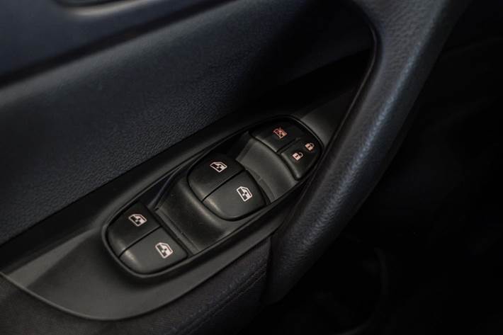 Grå Nissan Qashqai fra 2020