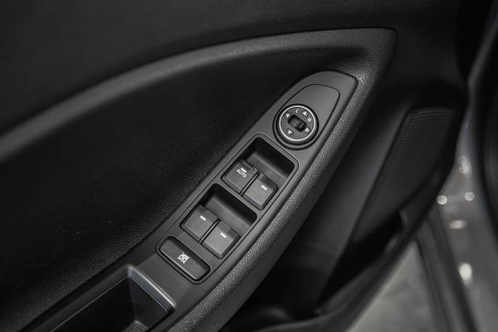 Grå Hyundai i20 fra 2017