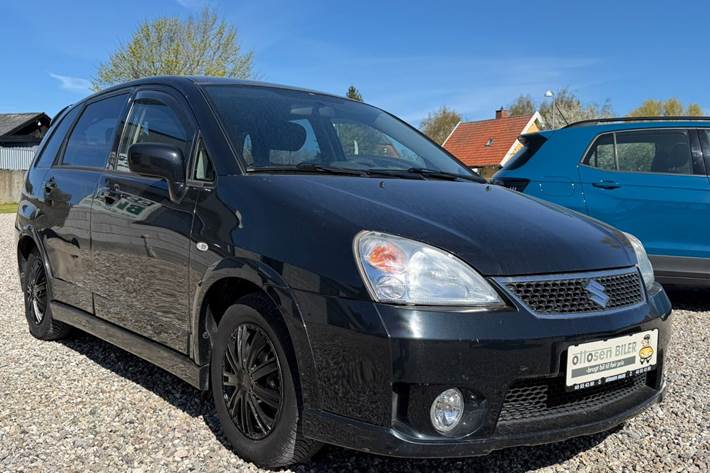 Sort Suzuki Liana fra 2009