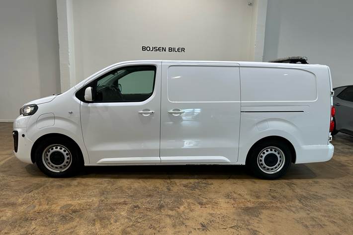 Hvid Peugeot e-Expert fra 2021