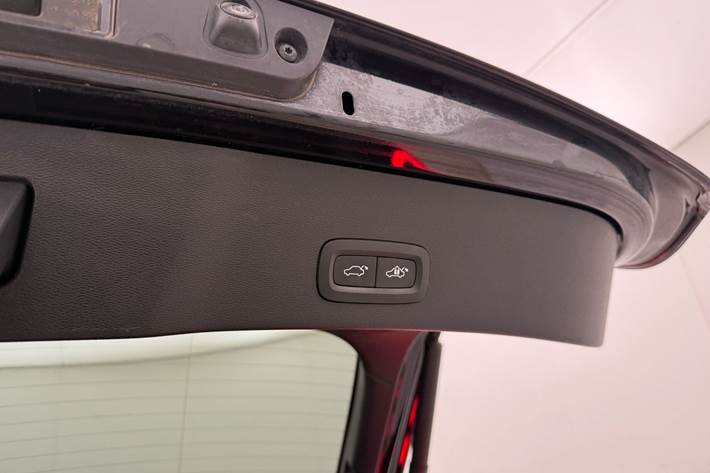 Sort Volvo C40 fra 2023