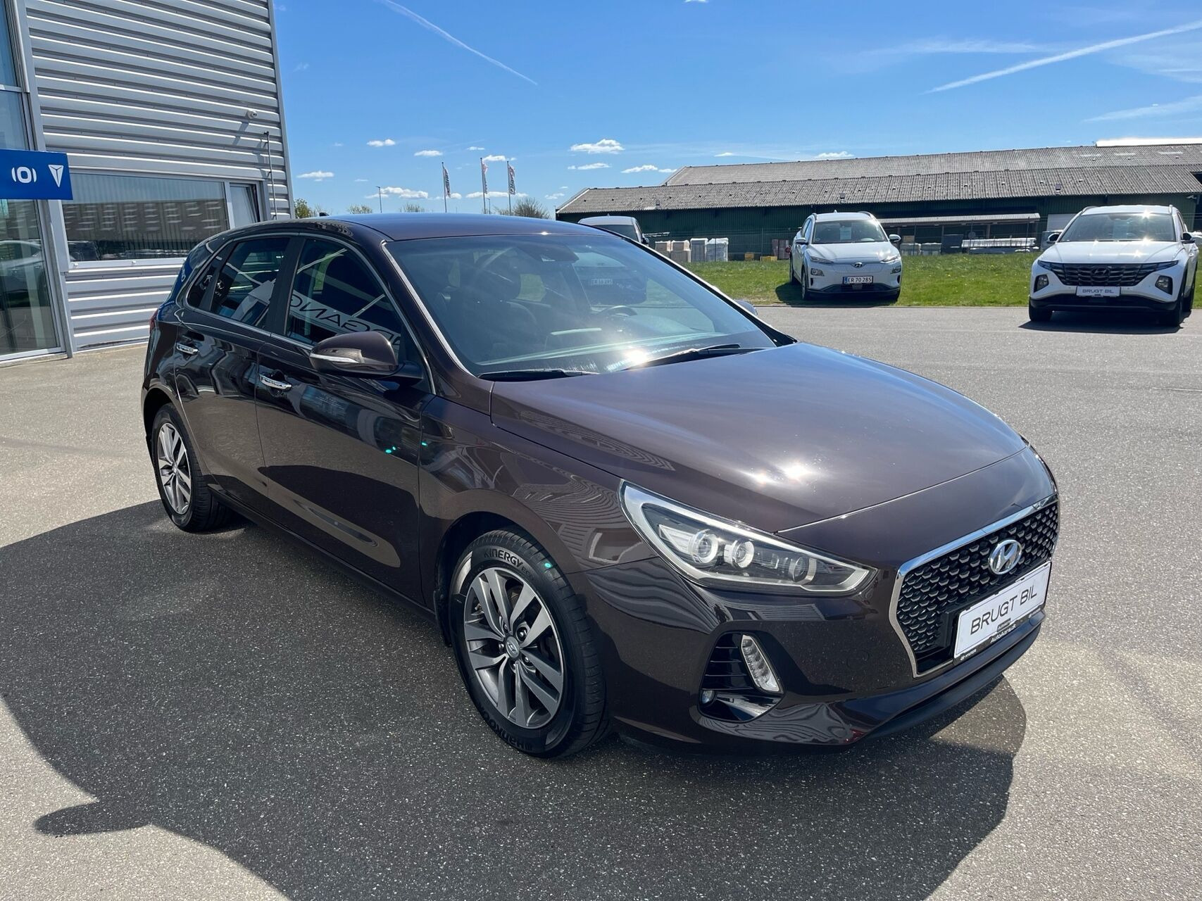 Brun Hyundai i30 fra 2017