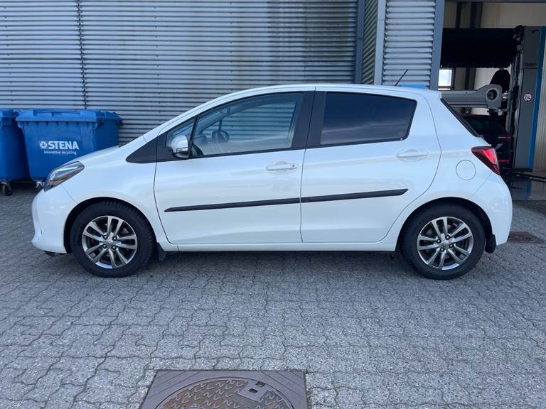 Toyota Yaris 1,5 Hybrid H2 E-CVT 100HK 5d Trinl. Gear