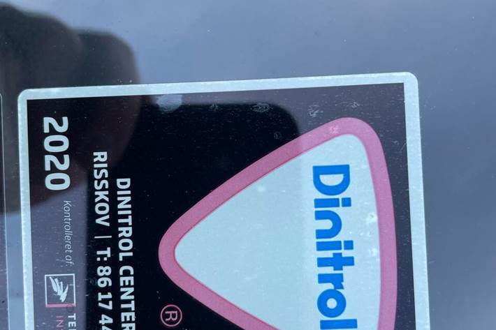 Hvid Toyota Yaris fra 2016