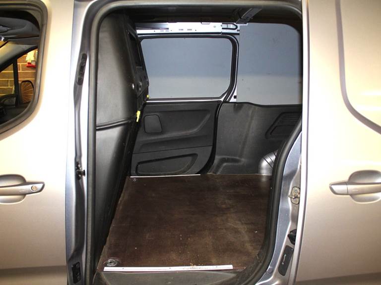 Peugeot Partner 1,5 BlueHDi 130 L2V2 Plus Van