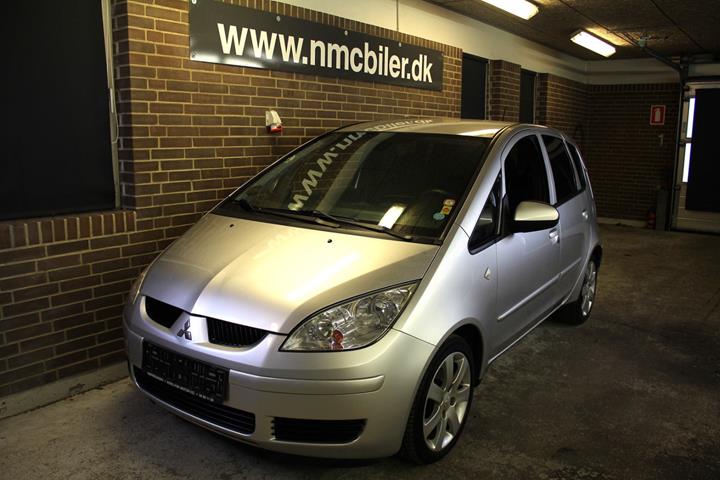 Sølv Mitsubishi Colt fra 2007