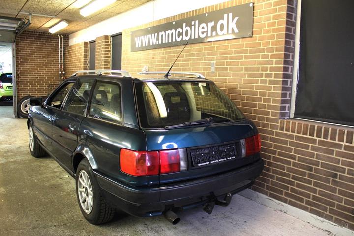 undefined Audi 80 fra 1994 set udefra