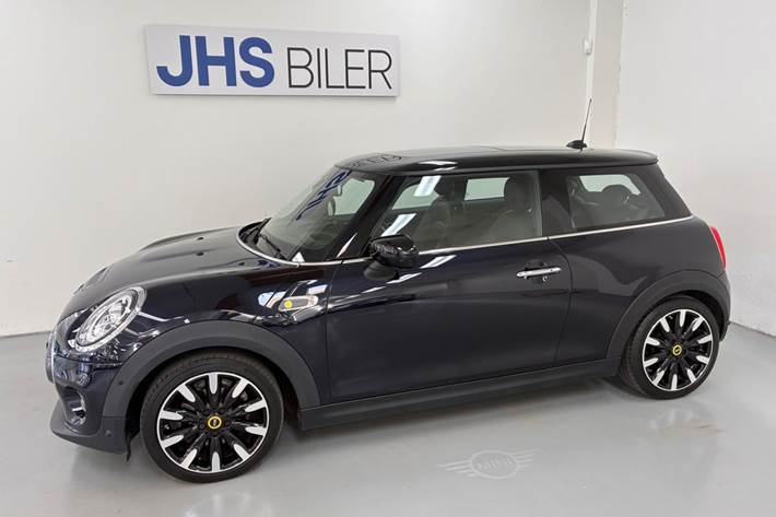 Sort Mini Cooper SE fra 2021