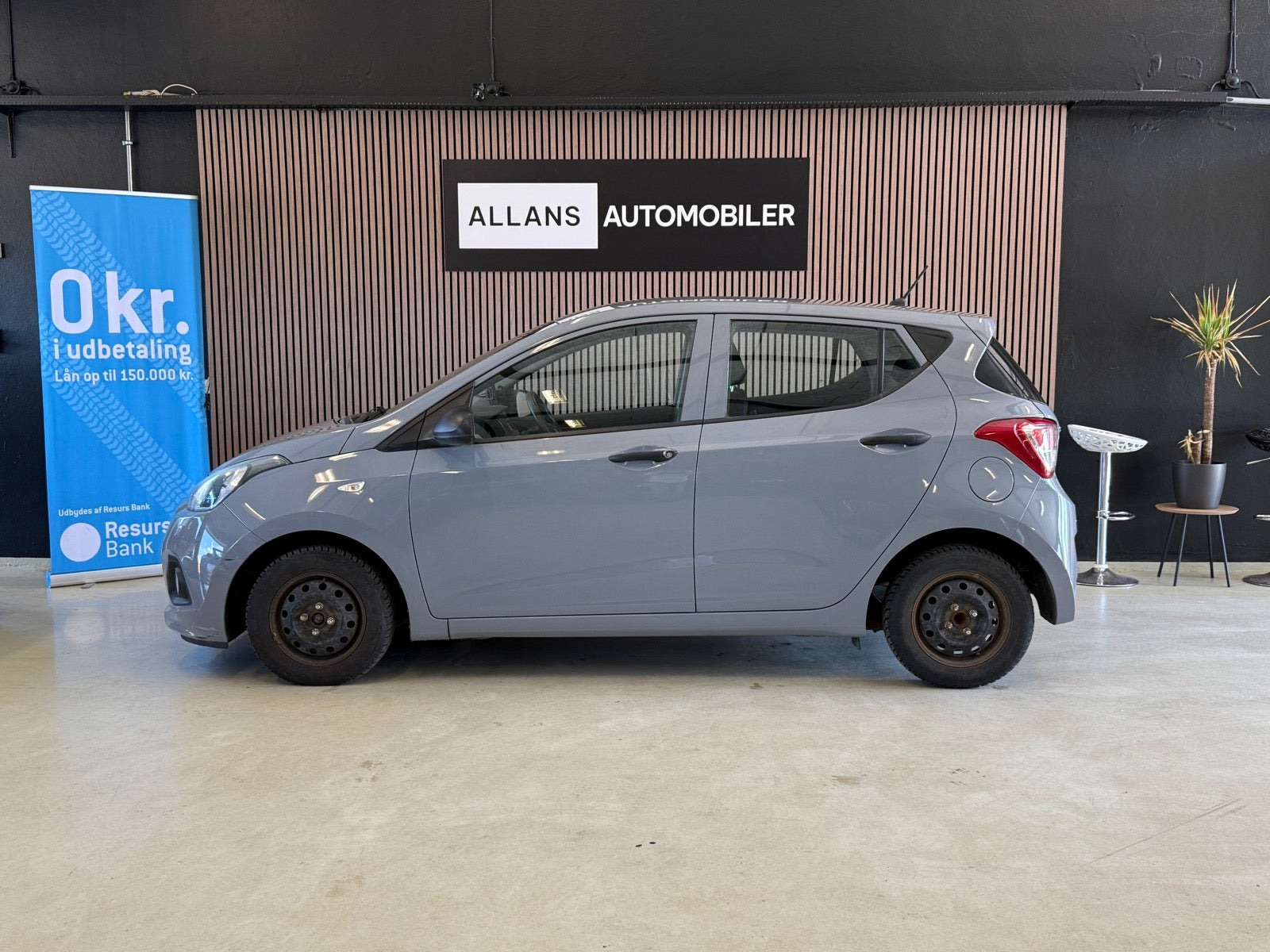 Grå Hyundai i10 fra 2015