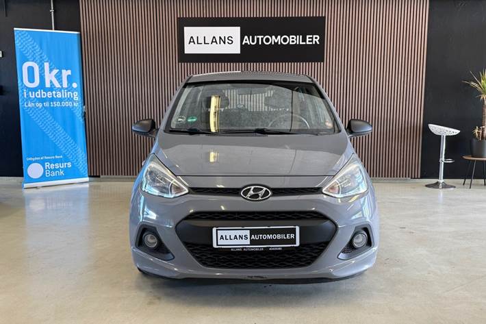 Grå Hyundai i10 fra 2015