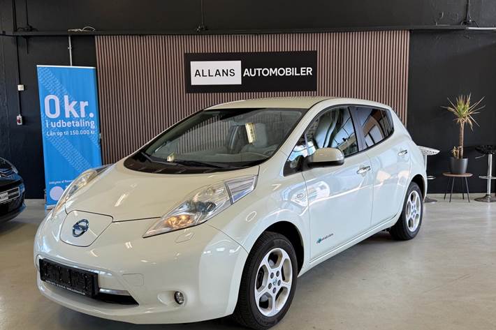 Hvid Nissan Leaf fra 2012