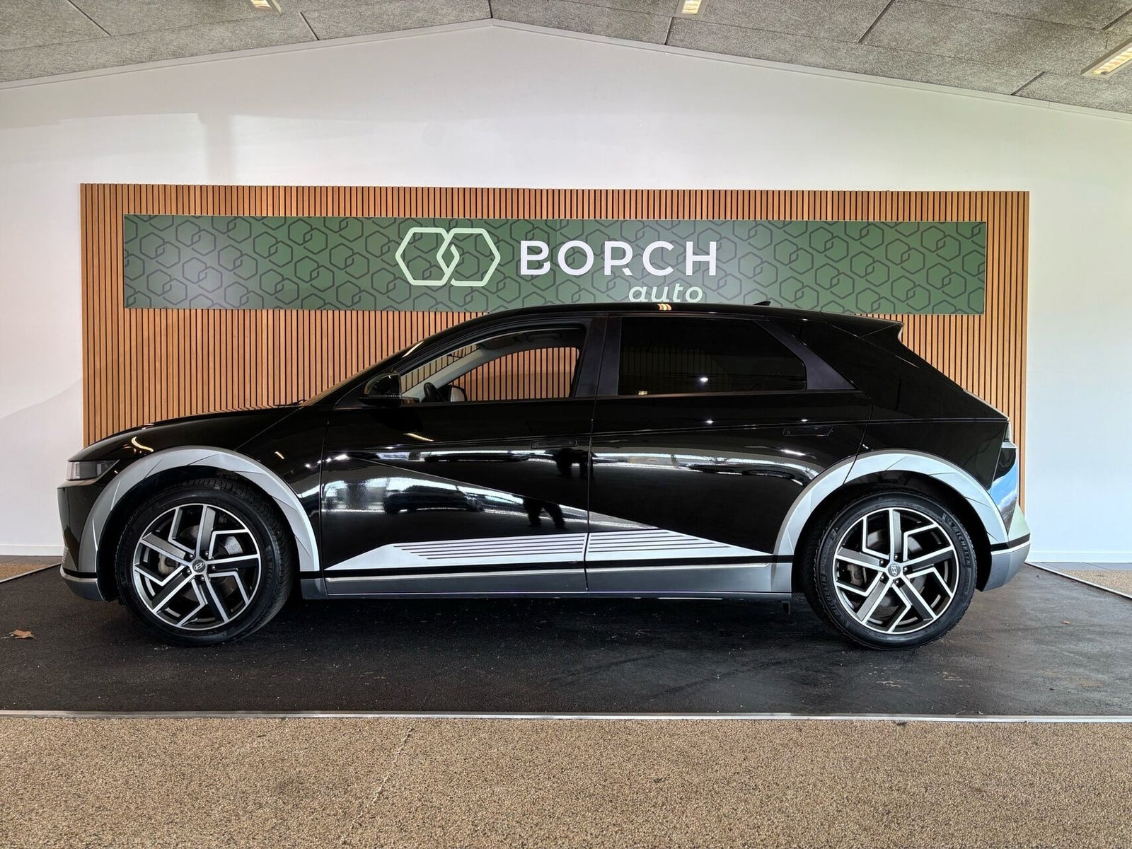 Sort Hyundai Ioniq 5 fra 2022