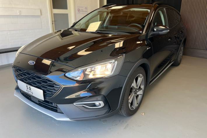 Sort Ford Focus fra 2019 set udefra