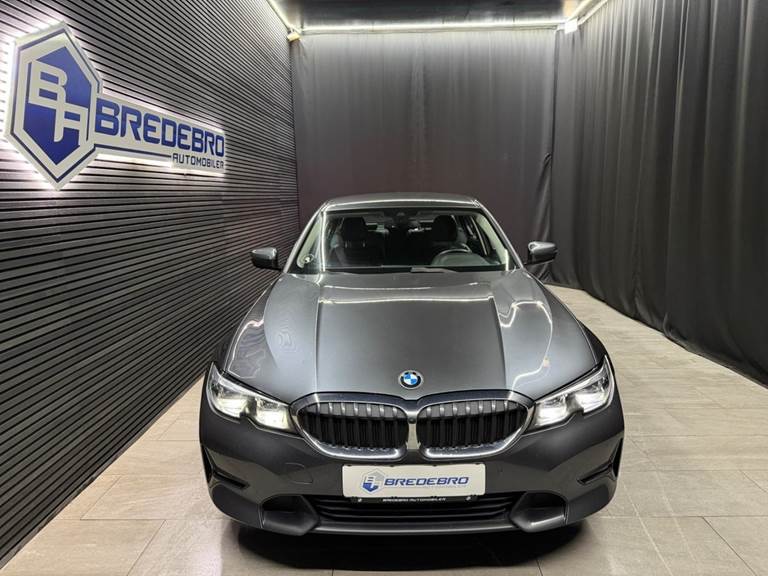 BMW 320d 2,0 Sport Line aut.