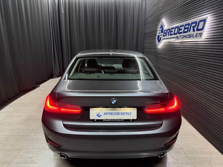 BMW 320d 2,0 Sport Line aut.