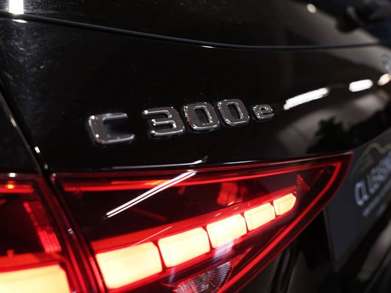 Mercedes C300 e 2,0 AMG Line stc. aut.