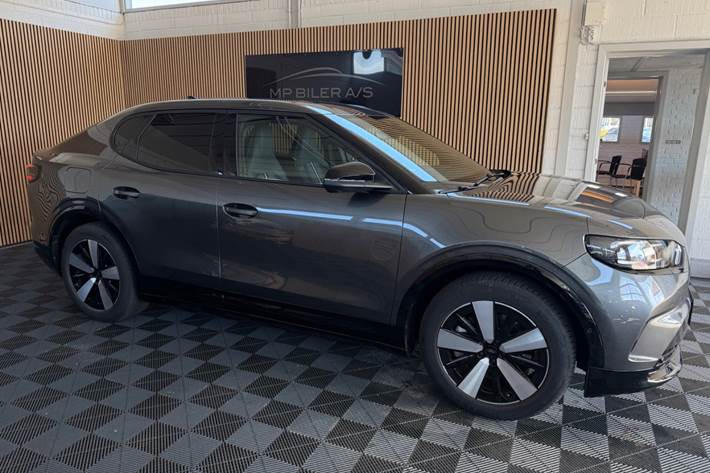 Grå Ford Capri fra 2025