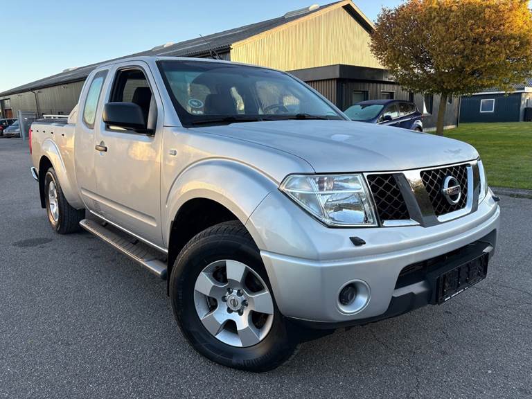 Nissan Navara 2,5 dCi 171 King Cab LE 4x4