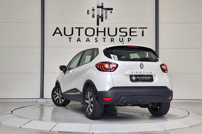 Hvid Renault Captur fra 2018