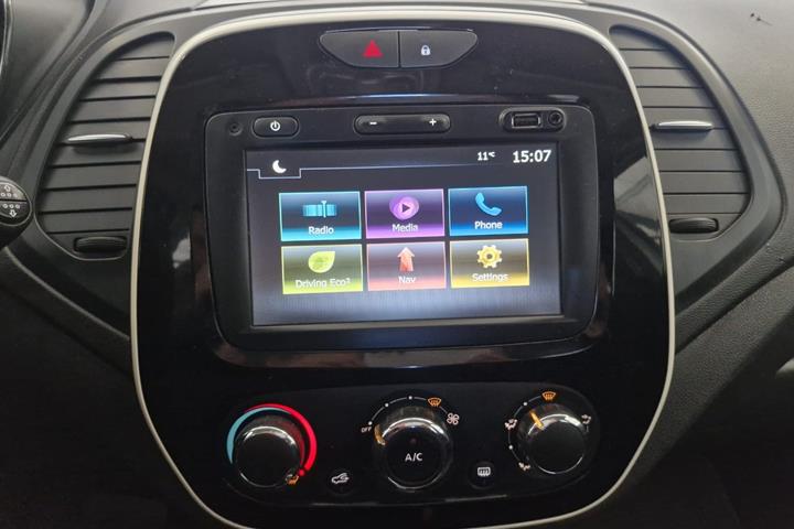 Hvid Renault Captur fra 2018